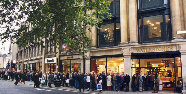 Queue outside Waterstone's