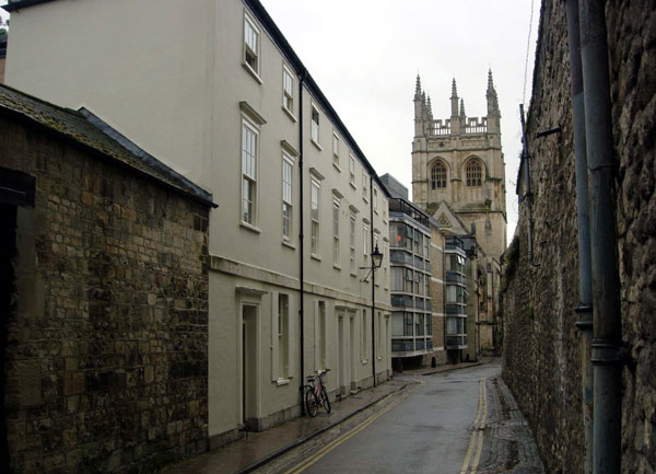 6-9 Magpie Lane down to Merton College