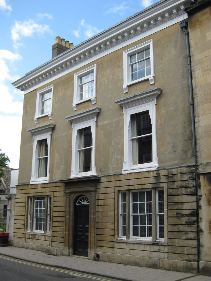33 Holywell Street
