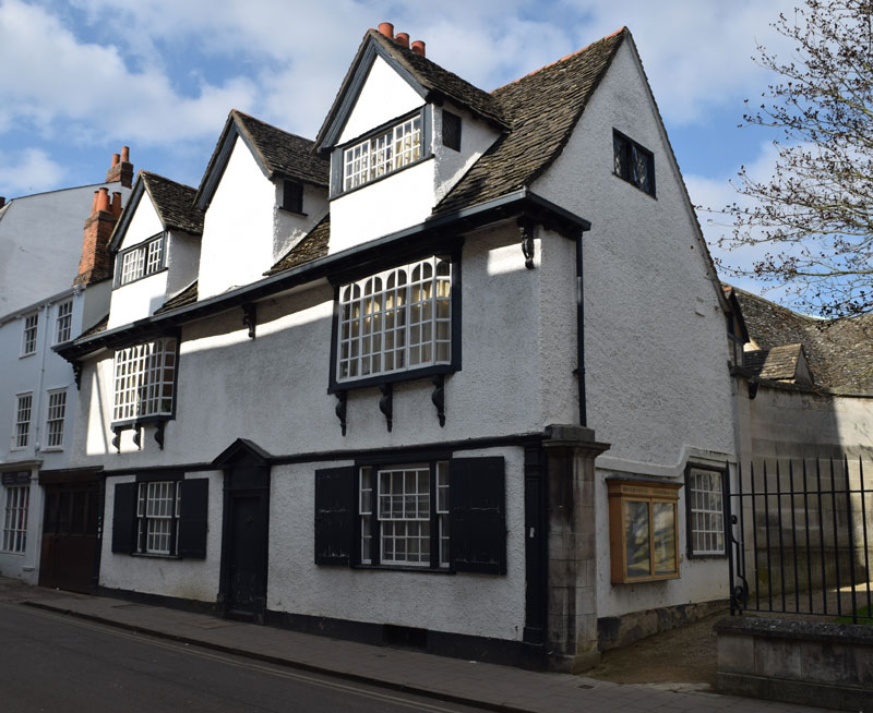35 Holywell Street