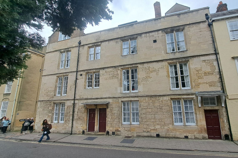 53-55 Holywell Street