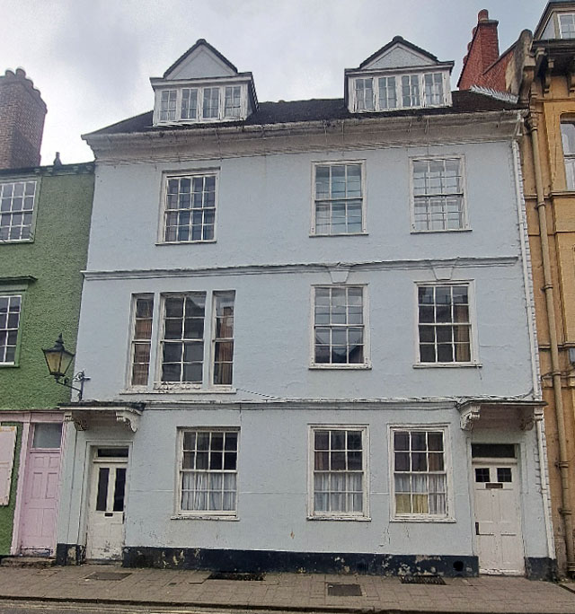 61-62 Holywell Street