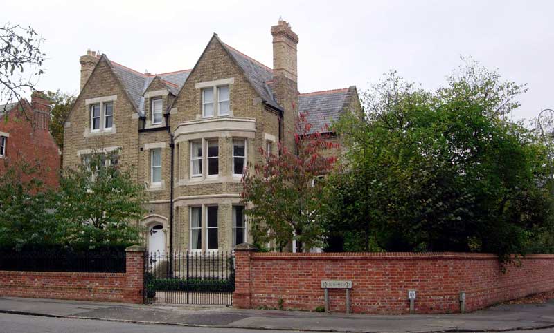 9 Crick Road