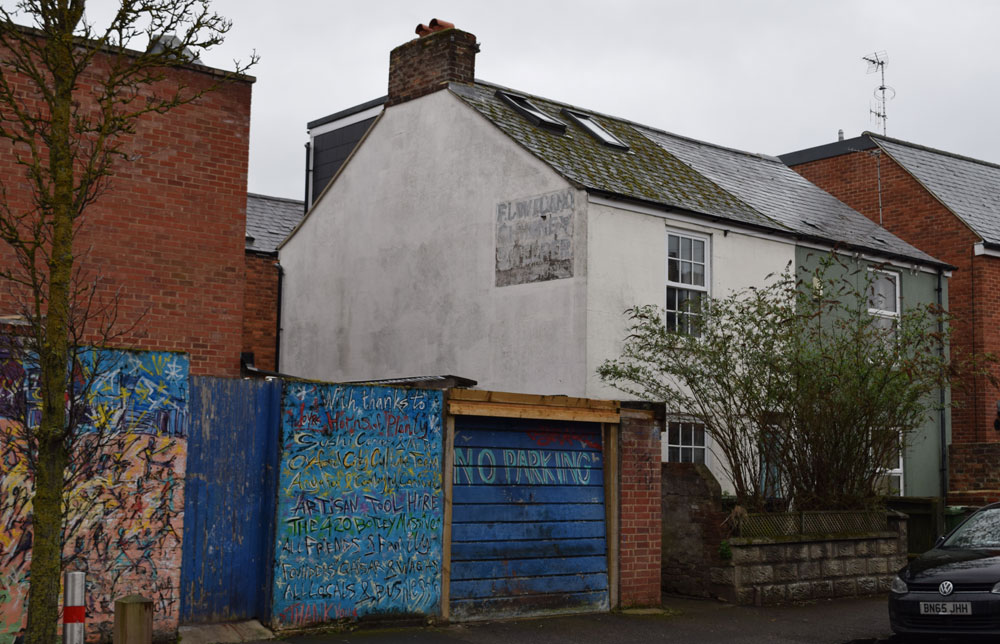 2 Stockmore Street