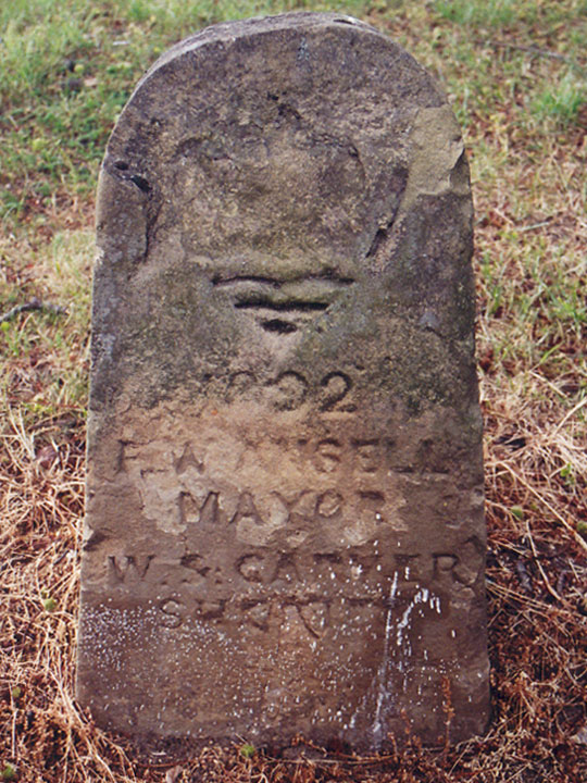Boundary stone on Cuckoo Lane beside Woodlands Road