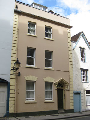 18 Holywell Street