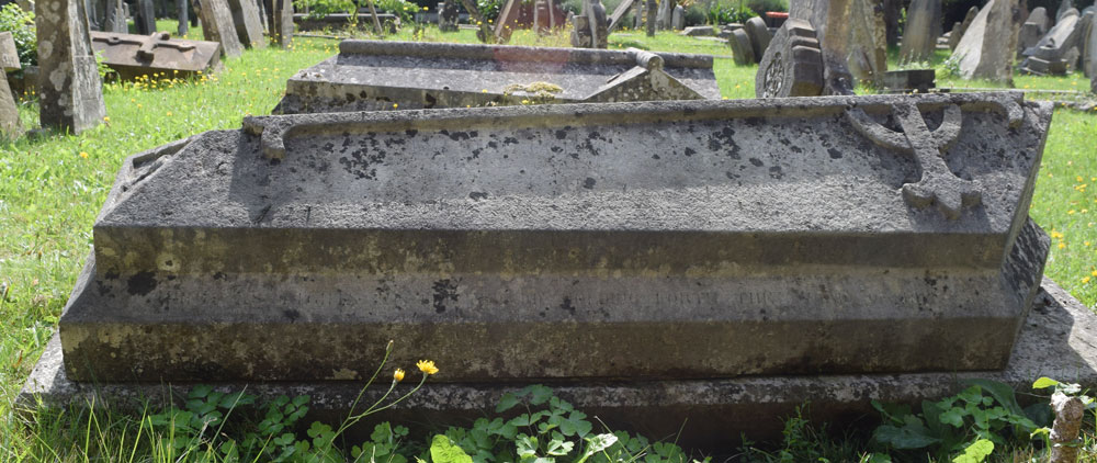 Grave of Hackman